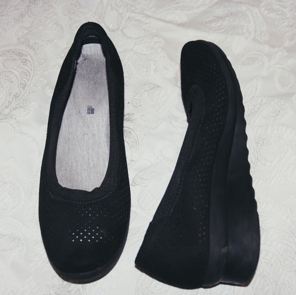 Clarks collection black platform flat shoes - Picture 3 of 8